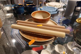 3 stk. tallerkner, skål HKLIVING samt lys