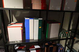 9 stk. beholdere HAY