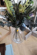 Vase med div. Kunstige blomster