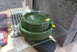 8 stk. tallerkner HAY