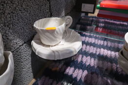 Krus samt underkop ATELIER MARÈE