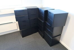 12 stk. reoler/skabe