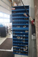 2 stk. sortimentsreoler med indhold