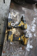 2 stk. akku håndværktøj DEWALT DCD796, DCF894H