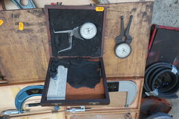 2 stk. tykkelsesmålere INTERTEST