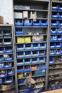 Sortimentsskab med indhold