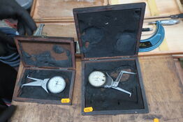 2 stk. tykkelsesmålere INTERTEST