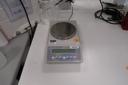 Laboratorievægt KERN 572-35