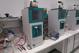 Bioreactor APPLIKON EZ-CONTROL med agitation motor APPLIKON P100E