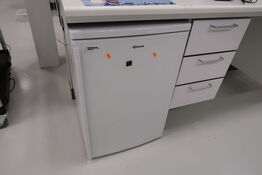 Køleskab GRAM uden indhold