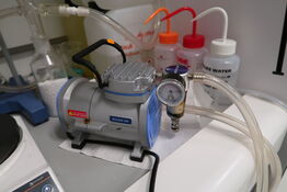 Vakuumpumpe ROCKER 300