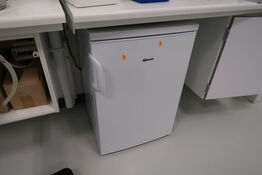 Køleskab GRAM uden indhold