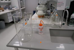 Div. Laboratorieglas