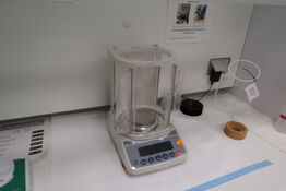 Analysevægt A&D COMPANY LIMILED HR-250AZ