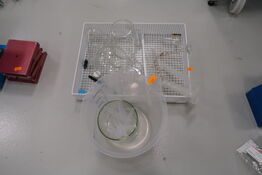 Div. Glas/plastikbeholdere