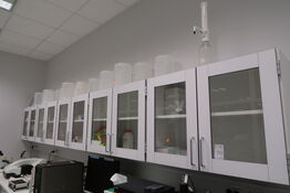 Mikroskop slides CORNING, glaskobler, plastikbægre m.m.