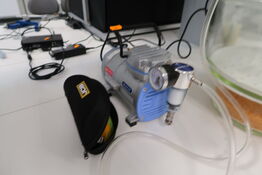 Vakuumpumpe ROCKER 300 med vakuumkammer