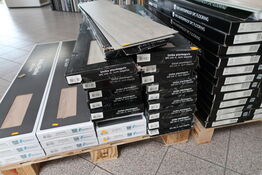 15 pakker gulvplanker UNIKA Plankegulv SPC Klik m. kort bagside