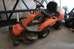 Plænetraktor HUSQVARNA R 213C