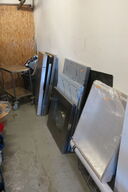 Diverse stålplader, låger til ovne m.v. 