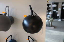 Væglampe FRANDSEN Ball Matsort