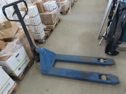 Palleløfter til 2200 kg.