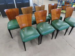 8 stk. Stole med træryg og grøn læder
