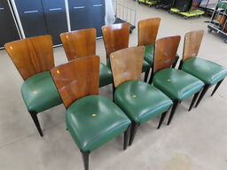 8 stk. Stole med træryg og grøn læder