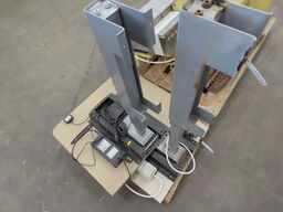 2 stk. Vægmonterede hæve/sænkeborde