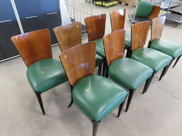 8 stk. Stole med træryg og grøn læder