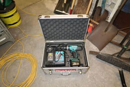 Bore-/skruemaskine MAKITA BHP453RHEX5