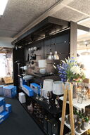 Butiksinventar uden indhold