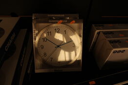 2 stk. vægure MEBUS