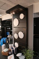 Butiksinventar uden indhold