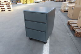 Skuffekasse med hjul