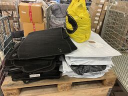 40 stk. & 12 poser med 2 eller 4 bilmåtter, ass. Farver og størrelser