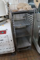 Stikvogn med indhold