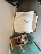 Duge samt LE CREUSET vase i grøn