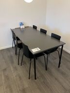 Konferencebord HOLMRIS m. 6 stk. GROOVY stole