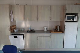 Mikrobølgeovn DAEWOO samt div. Køkkenservice