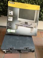 Blandet Lot 4 Stk. Monitor Stand , 2 Time Timere, 2 Ure 