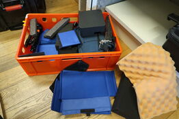 Kasse med div. Kamerataske samt udstyr