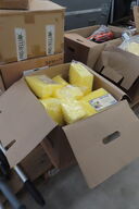 Kasse med svampe mm.