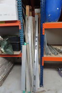 Indhold mellem to pallereoler af diverse vaterpas, afrettere mv.