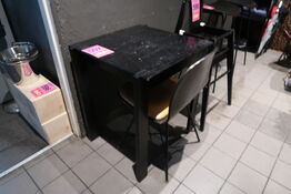 Henning Larsen design bord med 1 stole