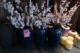 3 stk. Vaser med kunstige blomster 