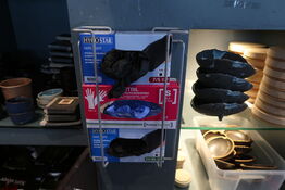 Diverse plasthandsker med holder 