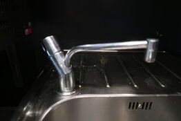 Quooker armatur i rustfrit stål med beholder