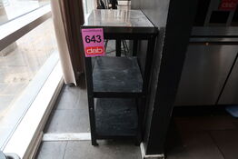 Bord med rustfri stålbordplade 