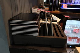 14 stk. Apple IPad 2 16 GB - inkl. oplader stand  